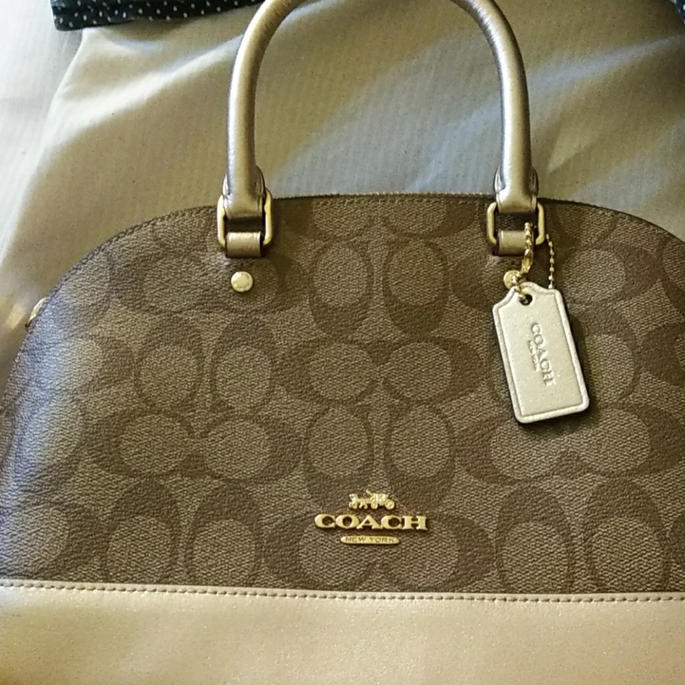 NWT Coach Medium Bag